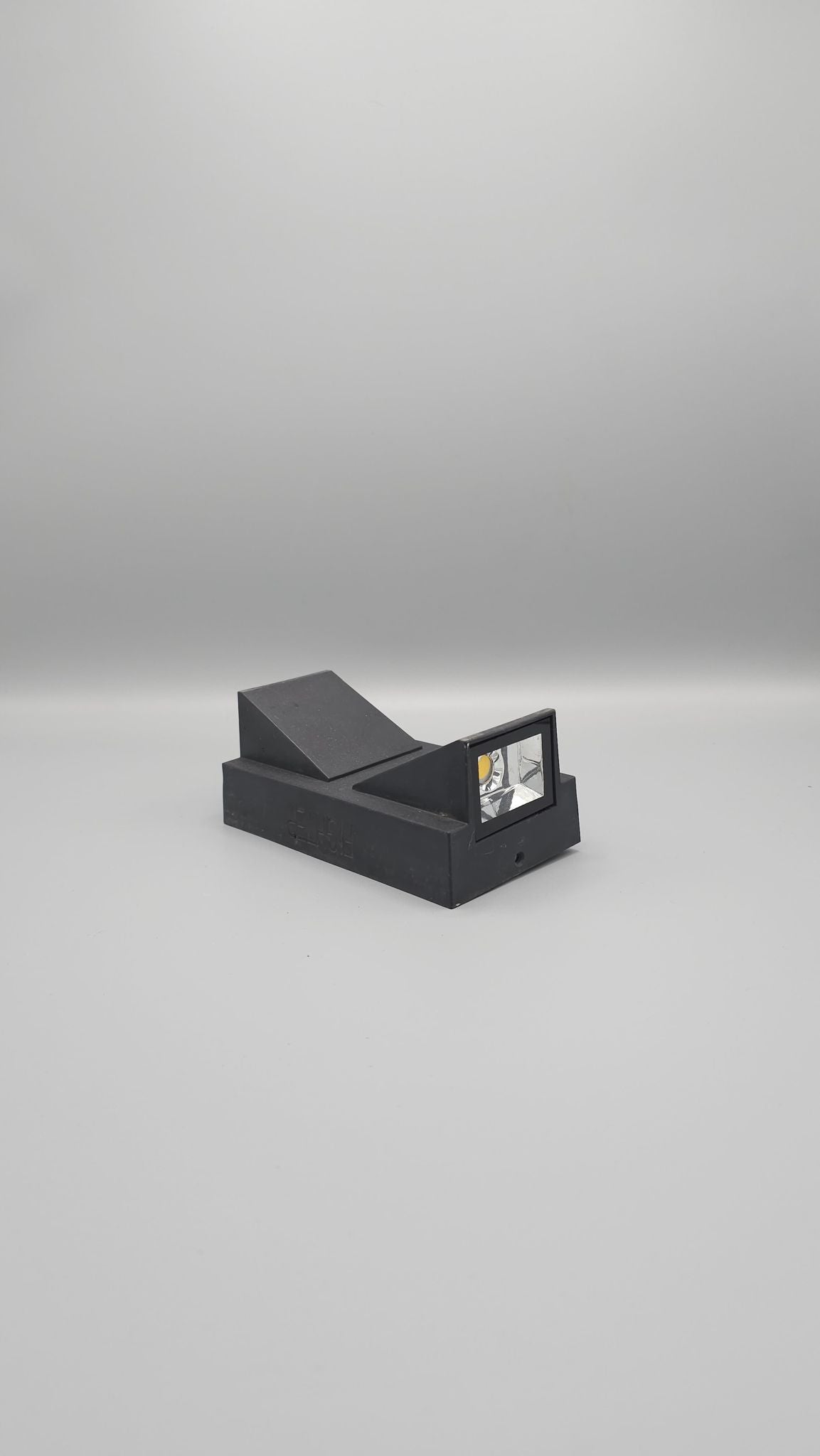6 Watt 2-way LED Wall light 1+1