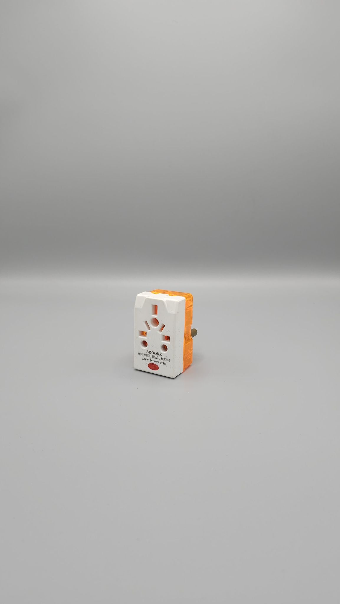3-pin Multi-usage Socket