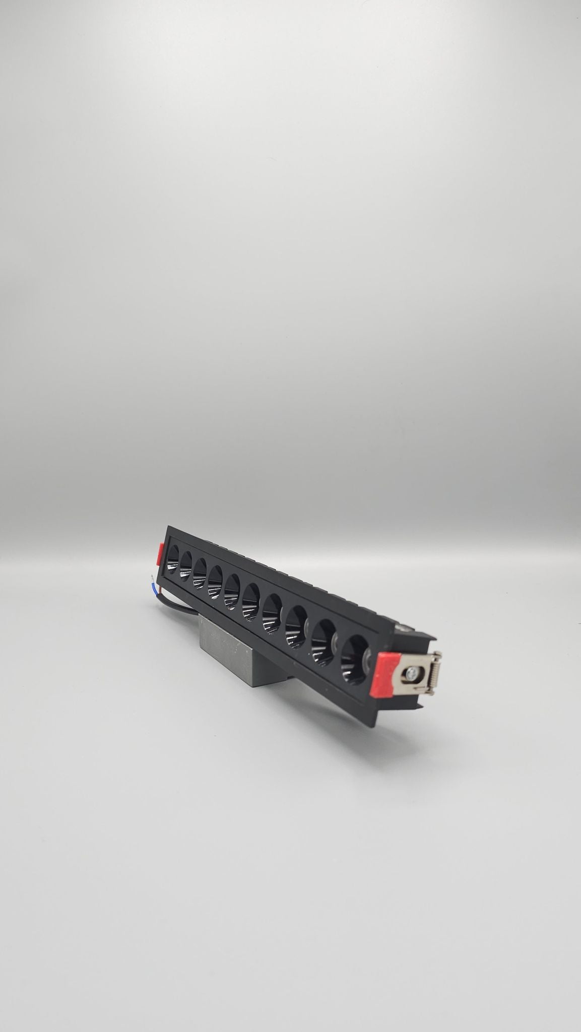 20 Watt LED Magnetic Line Light (10)